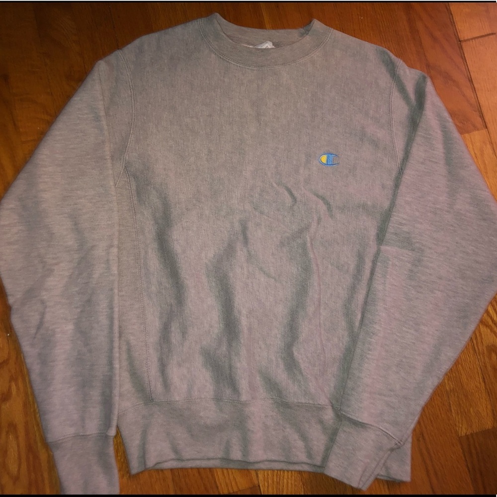 Champion Crewneck Sweater